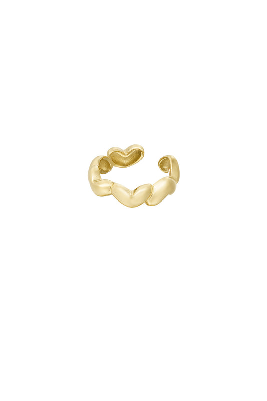 Hearts around ring